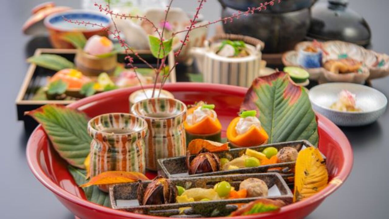 扉ホールディングス株式会社の事業内容の写真1枚目