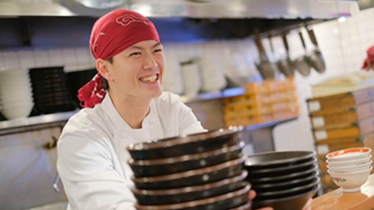 株式会社ワイ・エス・ケーで働く人の写真1枚目