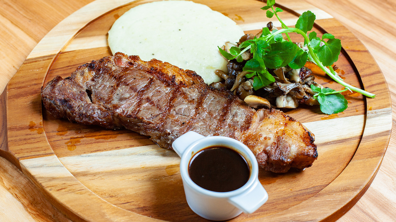 The TOWER TAVERN BAR & GRILL名古屋|キッチンスタッフの求人画像4枚目