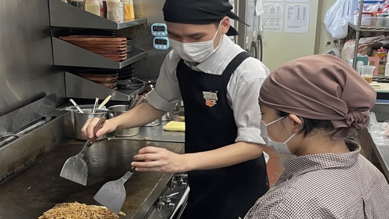 どんどん亭|店長・店長候補の求人画像1枚目